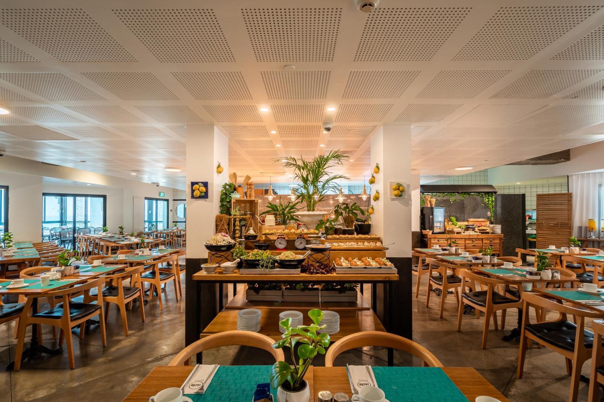 Jacob Sea Life Nahariya Hotel Екстериор снимка