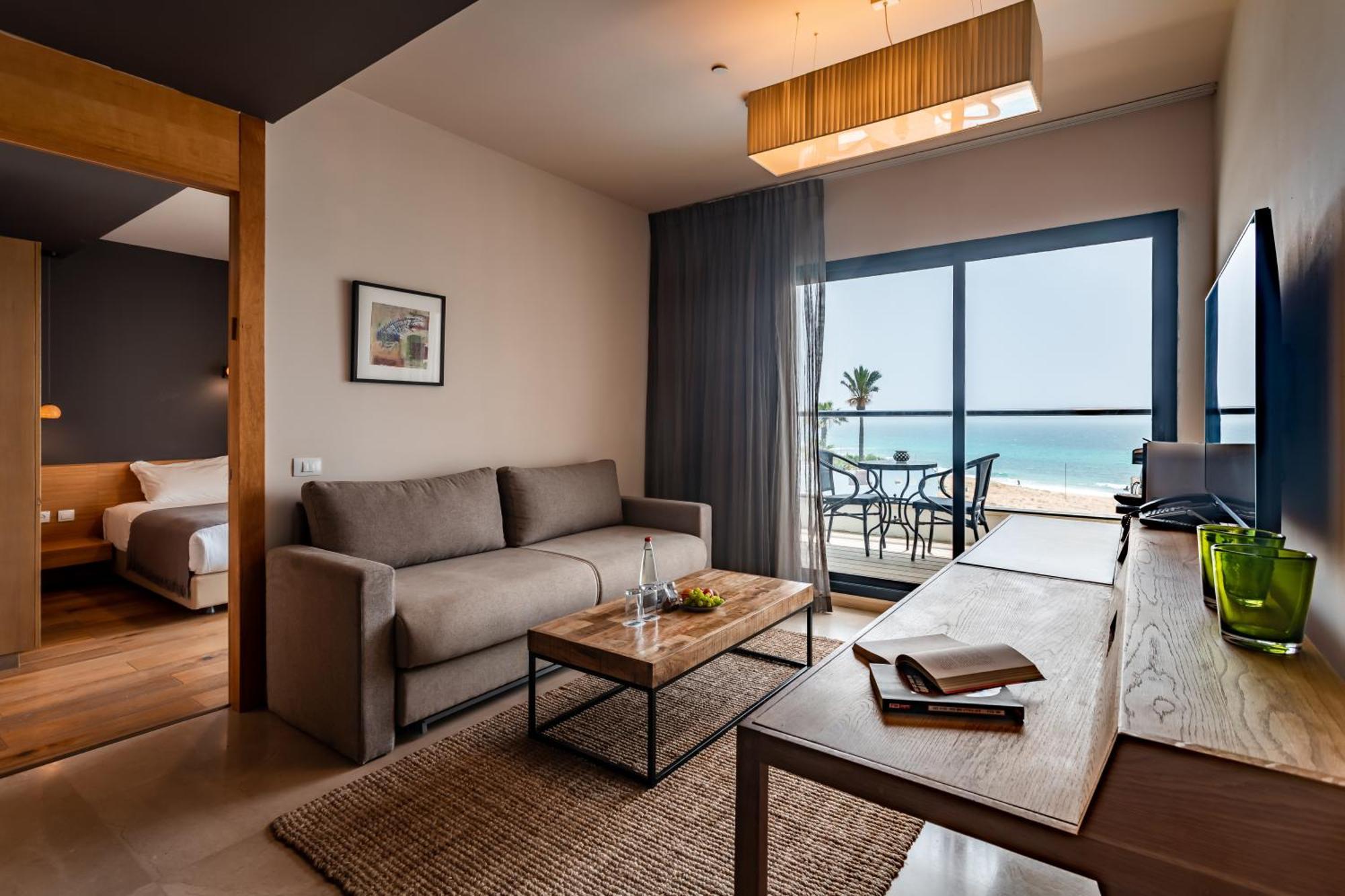 Jacob Sea Life Nahariya Hotel Екстериор снимка