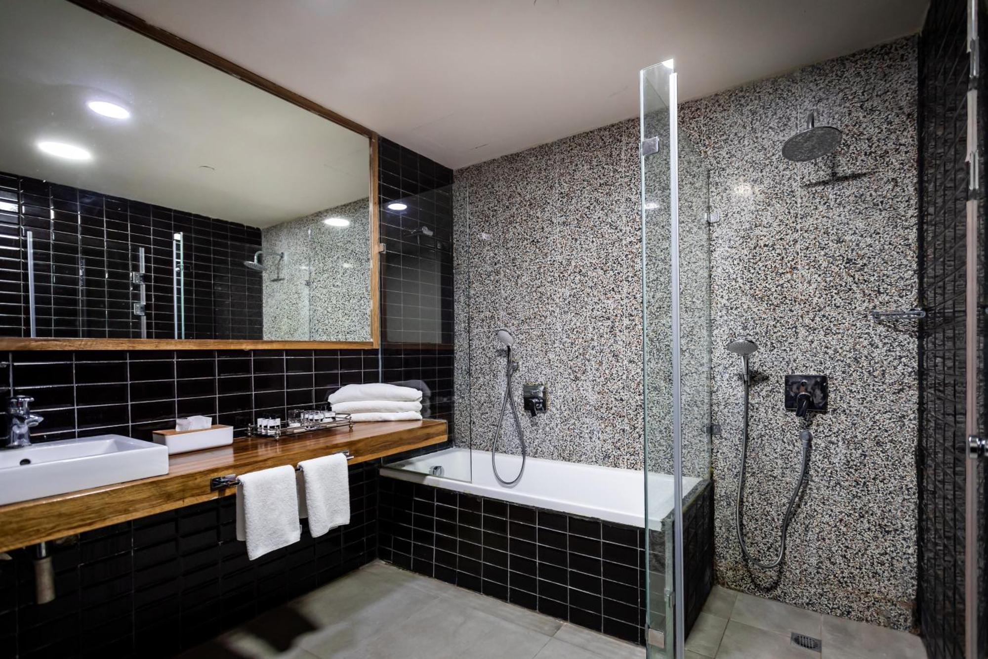Jacob Sea Life Nahariya Hotel Екстериор снимка