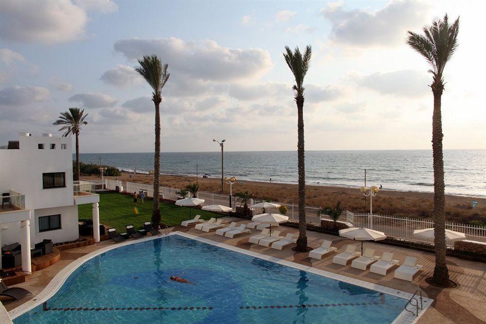 Jacob Sea Life Nahariya Hotel Екстериор снимка